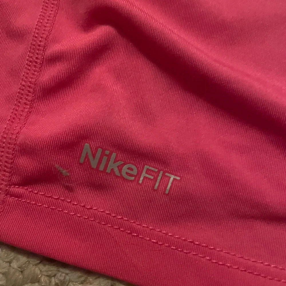 Nike Women’s Dri-FIT Sleeveless Training Top - Pink